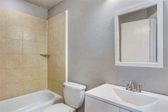 10243 Oak Branch Lane, Dallas, TX 75227