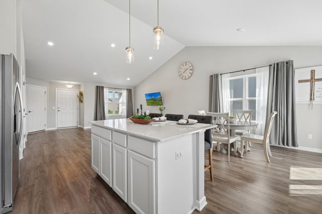 1515 Raymond Drive, Waconia, MN 55387
