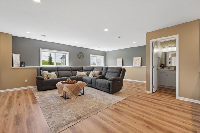 1515 Raymond Drive, Waconia, MN 55387