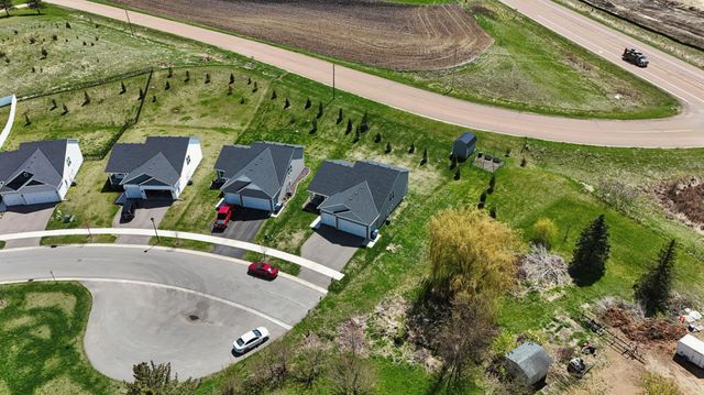 1515 Raymond Drive, Waconia, MN 55387