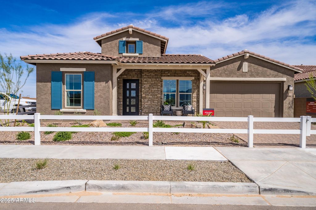 11615 N 169TH Avenue, Surprise, AZ 85388 — exterior