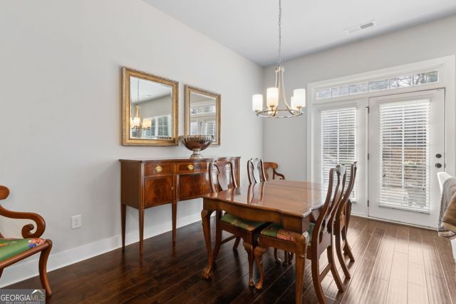 5726 Taylor Way, Sandy Springs, GA 30342