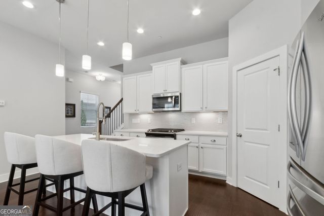 5726 Taylor Way, Sandy Springs, GA 30342