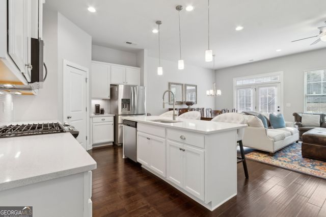 5726 Taylor Way, Sandy Springs, GA 30342