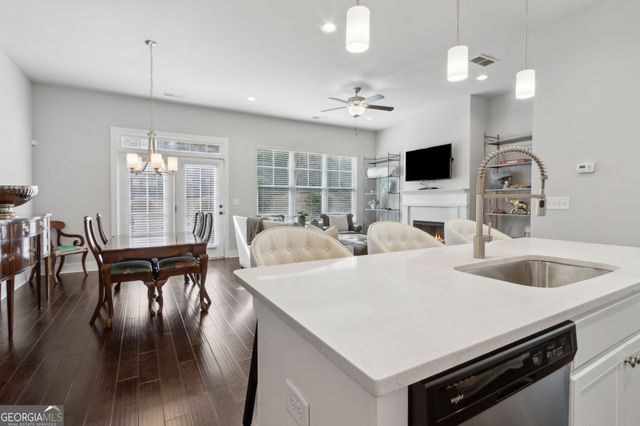 5726 Taylor Way, Sandy Springs, GA 30342