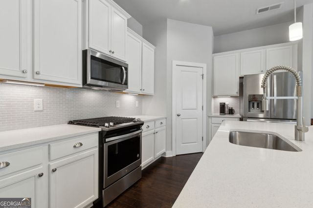 5726 Taylor Way, Sandy Springs, GA 30342