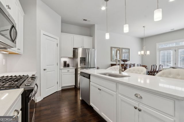 5726 Taylor Way, Sandy Springs, GA 30342