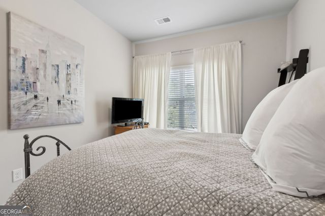 5726 Taylor Way, Sandy Springs, GA 30342