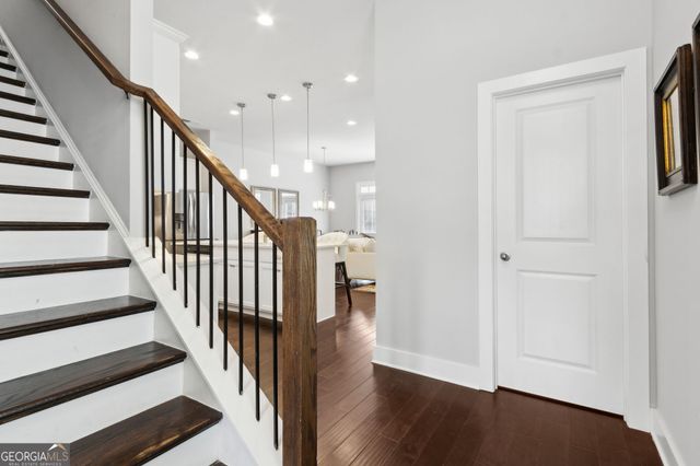 5726 Taylor Way, Sandy Springs, GA 30342