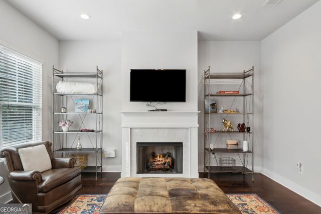5726 Taylor Way, Sandy Springs, GA 30342
