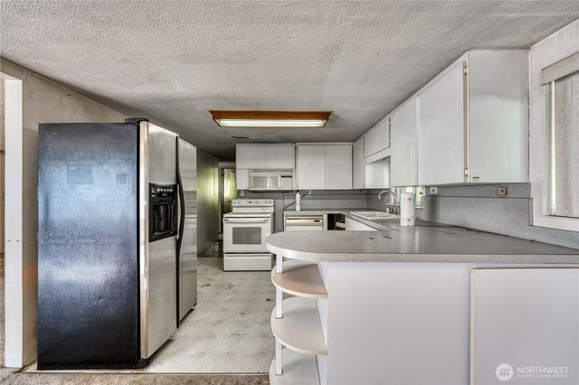 6015 Whitmore Drive NW, Gig Harbor, WA 98335