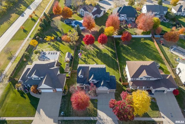 5316 Judge Road, Bettendorf, IA 52722