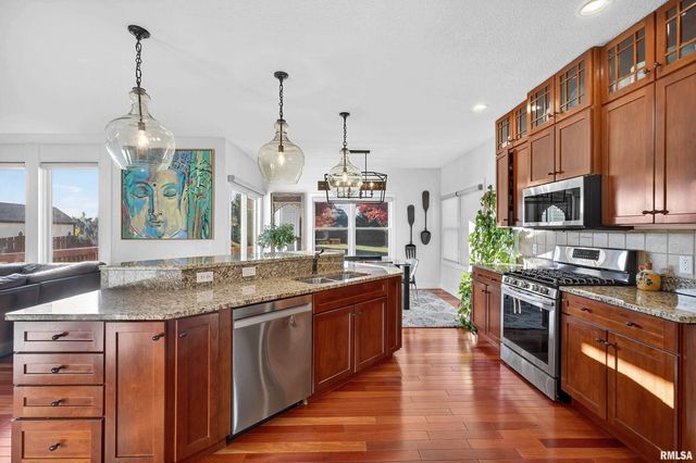 5316 Judge Road, Bettendorf, IA 52722