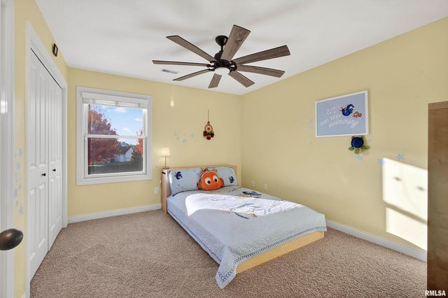 5316 Judge Road, Bettendorf, IA 52722