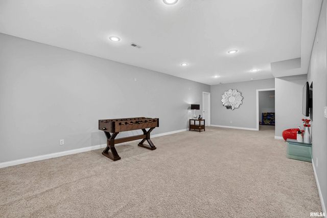 5316 Judge Road, Bettendorf, IA 52722