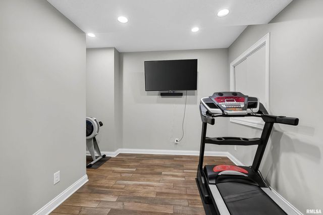 5316 Judge Road, Bettendorf, IA 52722