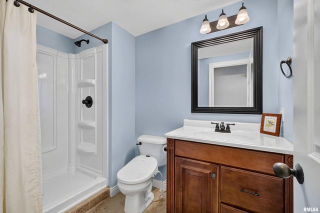 5316 Judge Road, Bettendorf, IA 52722