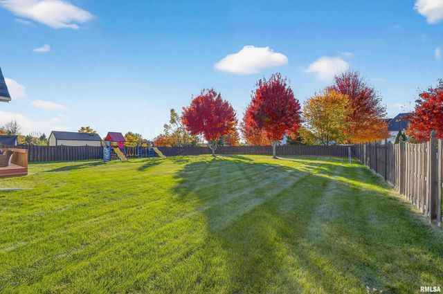 5316 Judge Road, Bettendorf, IA 52722