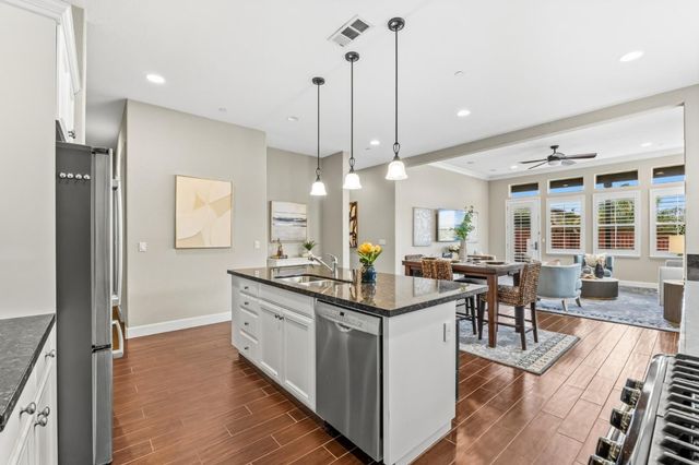 3716 Chiavari Way, Manteca, CA 95337