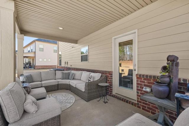 8033 Louis Drive, Locust Grove, GA 30248