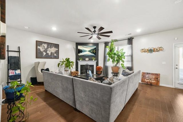 8033 Louis Drive, Locust Grove, GA 30248