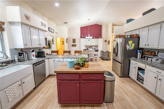 3665 N Harvard Street, Kingman, AZ 86409