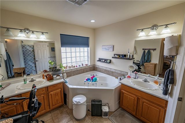 3665 N Harvard Street, Kingman, AZ 86409