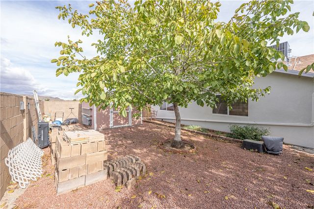 3665 N Harvard Street, Kingman, AZ 86409