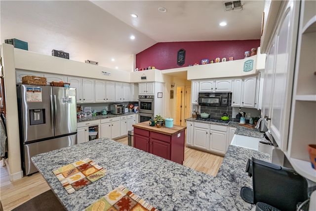 3665 N Harvard Street, Kingman, AZ 86409