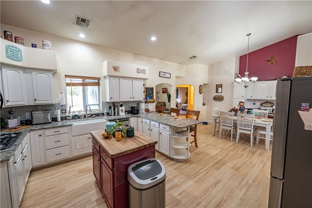 3665 N Harvard Street, Kingman, AZ 86409