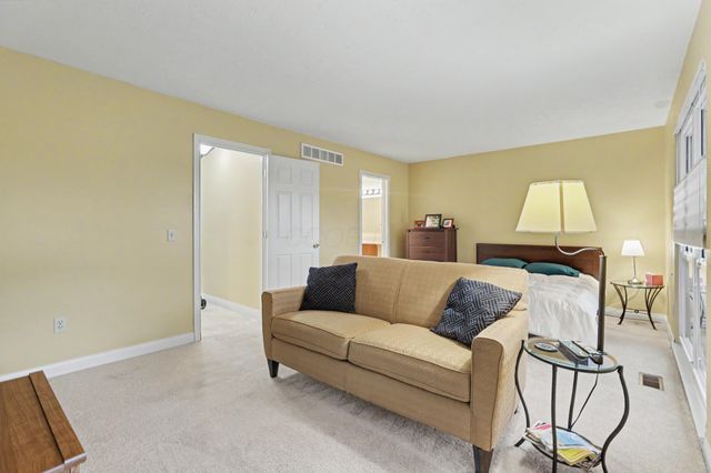 5095 chuckleberry Lane, Westerville, OH 43081
