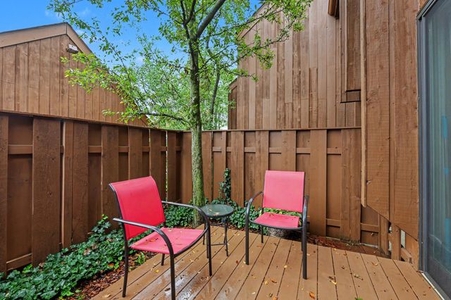 5095 chuckleberry Lane, Westerville, OH 43081