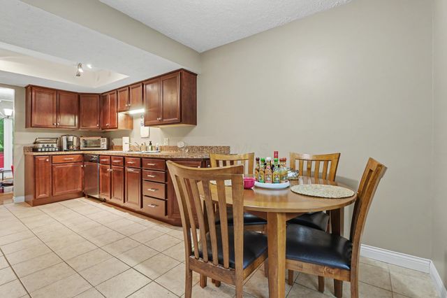 5095 chuckleberry Lane, Westerville, OH 43081