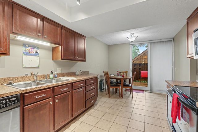 5095 chuckleberry Lane, Westerville, OH 43081