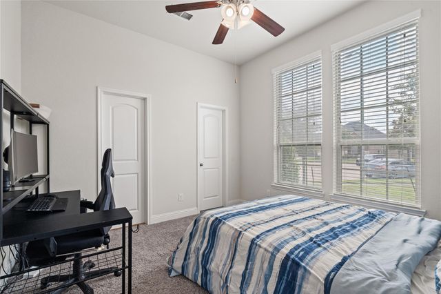 29518 Sandstone Ledge Court, Katy, TX 77494