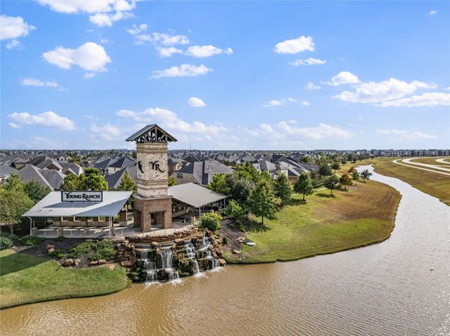 29518 Sandstone Ledge Court, Katy, TX 77494
