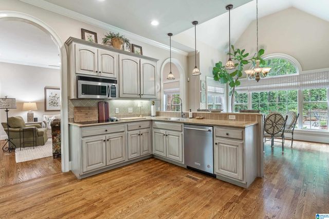 579 EAGLE POINTE LANE, Pell City, AL 35128