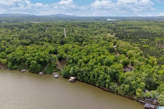 579 EAGLE POINTE LANE, Pell City, AL 35128