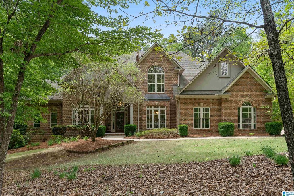 579 EAGLE POINTE LANE, Pell City, AL 35128