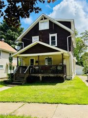 927 Avon Street, Akron, OH 44310