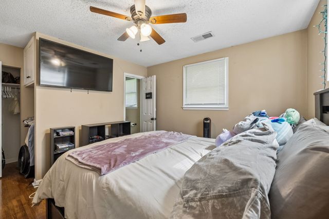 311 Rue Le Mans Dr, Clarksville, TN 37042