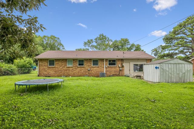 311 Rue Le Mans Dr, Clarksville, TN 37042