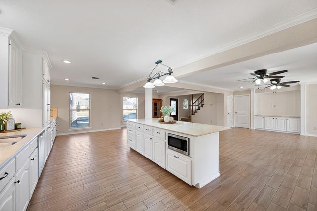 1412 Briar Lane, Wharton, TX 77488