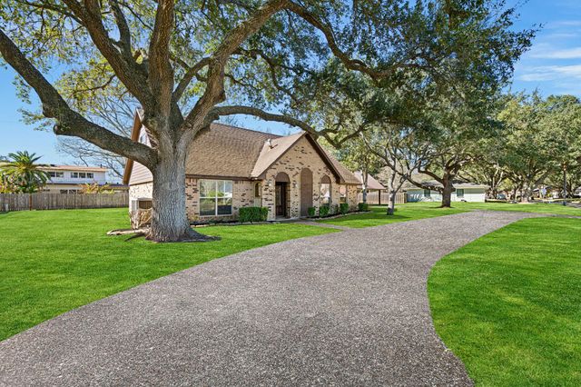 1412 Briar Lane, Wharton, TX 77488