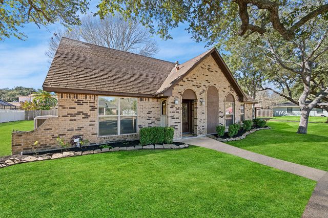 1412 Briar Lane, Wharton, TX 77488