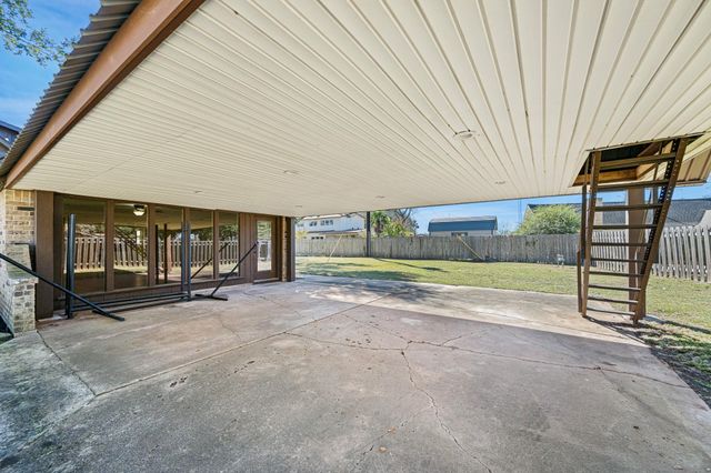 1412 Briar Lane, Wharton, TX 77488