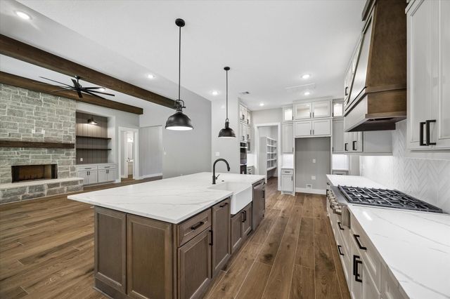 110 Dawn Court, Huntsville, TX 77340