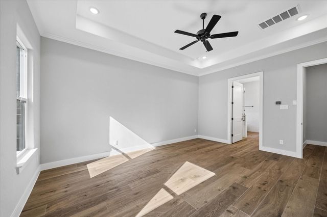 110 Dawn Court, Huntsville, TX 77340