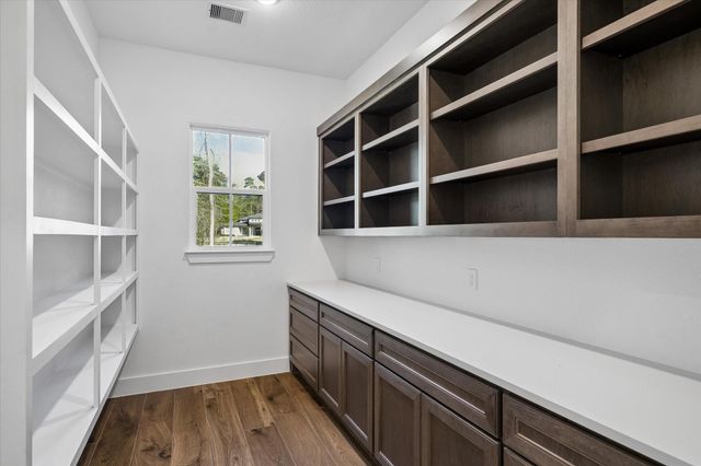 110 Dawn Court, Huntsville, TX 77340