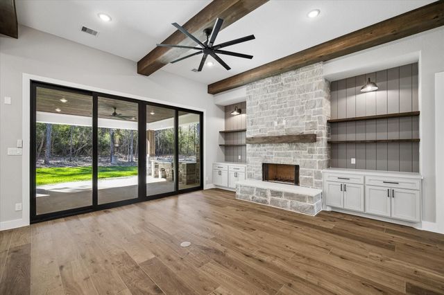 110 Dawn Court, Huntsville, TX 77340